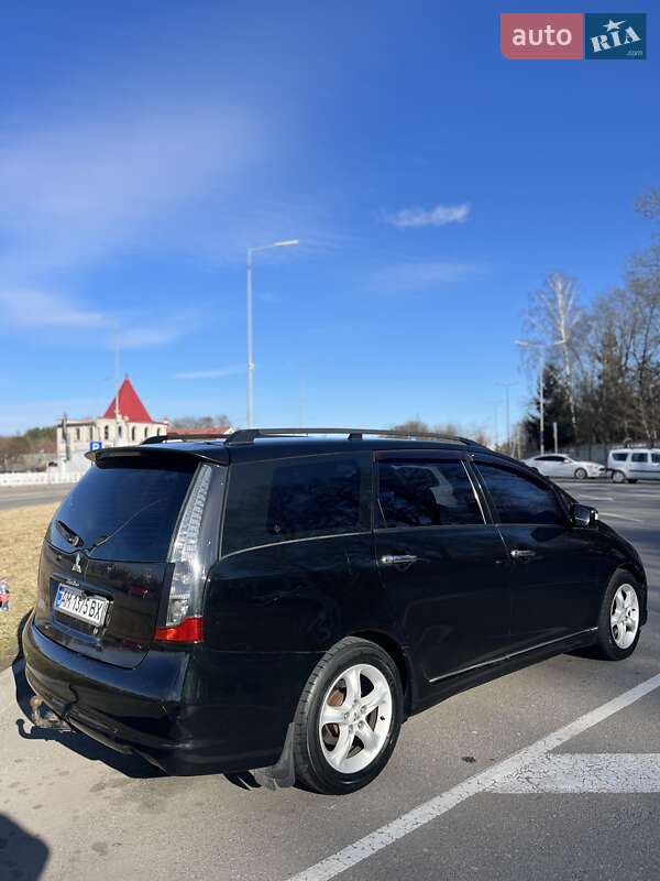 Минивэн Mitsubishi Grandis 2005 в Виннице