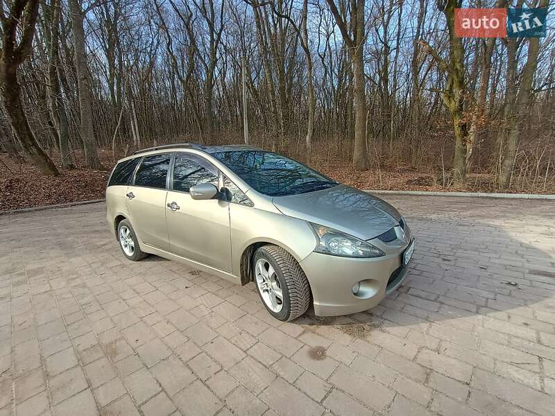 Минивэн Mitsubishi Grandis 2007 в Тернополе