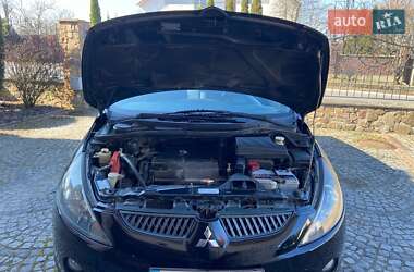 Минивэн Mitsubishi Grandis 2008 в 