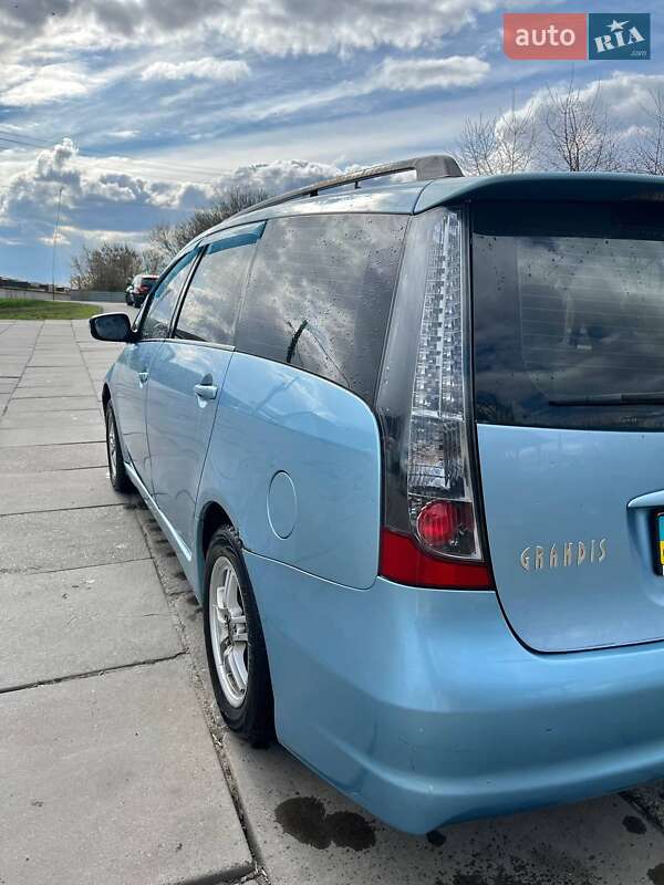 Минивэн Mitsubishi Grandis 2004 в Броварах фото 5 Минивэн Mitsubishi Grandis 2004 в Броварах