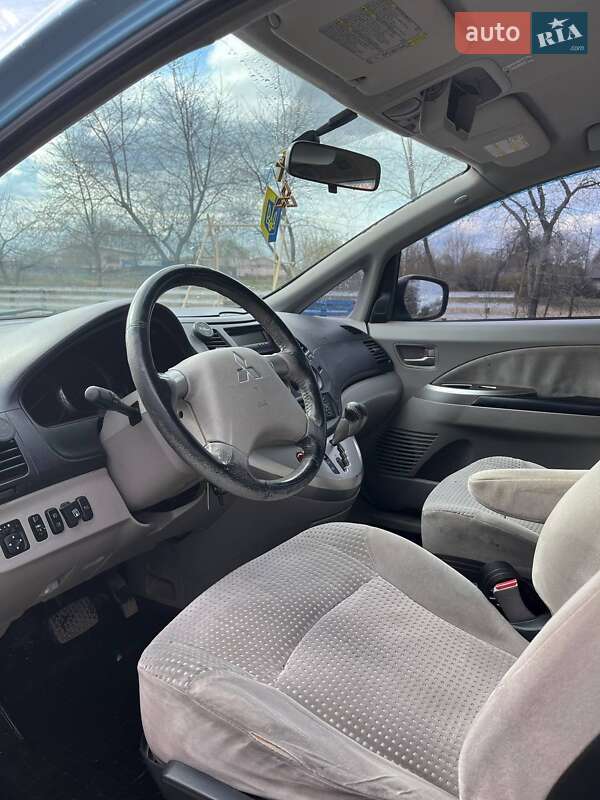 Минивэн Mitsubishi Grandis 2004 в Броварах фото 9 Минивэн Mitsubishi Grandis 2004 в Броварах