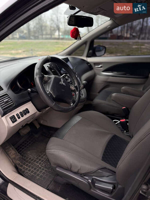 Минивэн Mitsubishi Grandis 2008 в Житомире фото 23 Минивэн Mitsubishi Grandis 2008 в Житомире