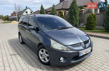 Минивэн Mitsubishi Grandis 2006 в 