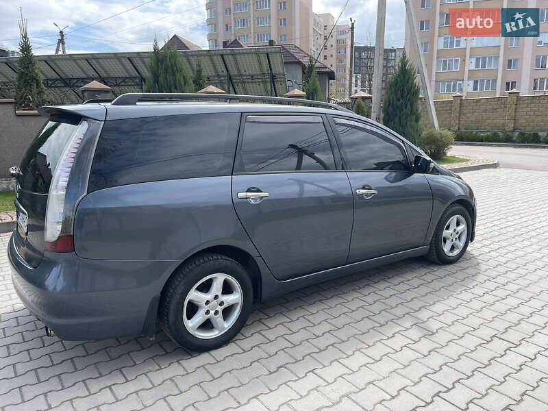 Мінівен Mitsubishi Grandis 2006 в Луцьку