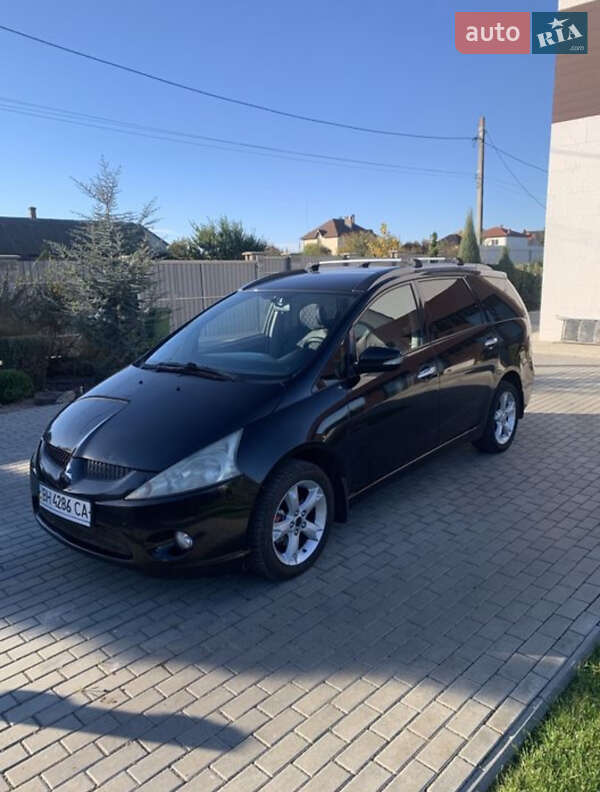 Mitsubishi Grandis 2008