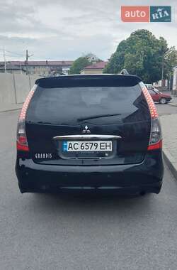 Мінівен Mitsubishi Grandis 2005 в 