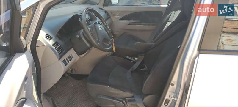 Минивэн Mitsubishi Grandis 2008 в Запорожье