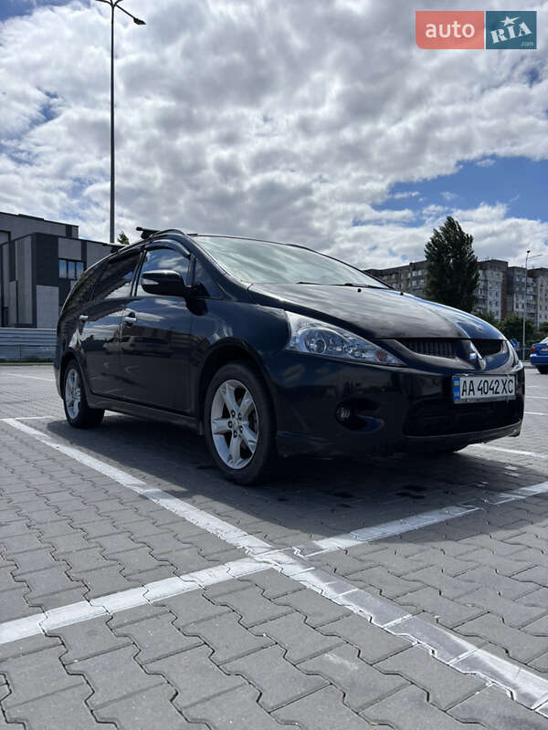Мінівен Mitsubishi Grandis 2008 в Києві