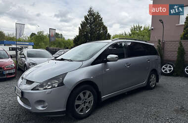 Мінівен Mitsubishi Grandis 2004 в 