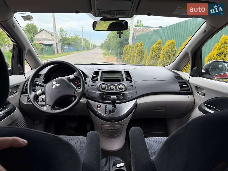 Мінівен Mitsubishi Grandis 2007 в Луцьку