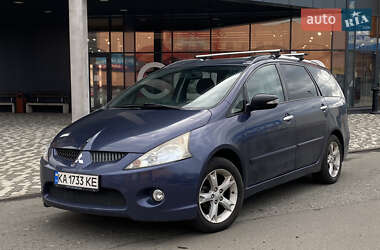 Минивэн Mitsubishi Grandis 2008 в 