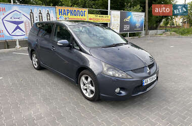 Мінівен Mitsubishi Grandis 2007 в 