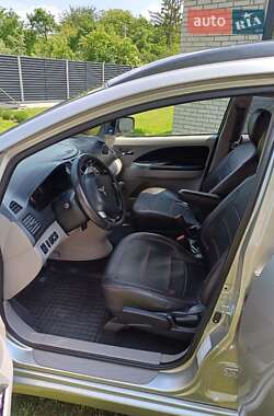 Мінівен Mitsubishi Grandis 2008 в 