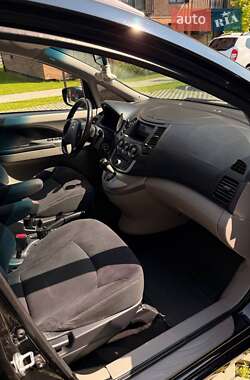 Мінівен Mitsubishi Grandis 2008 в 