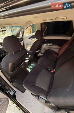 Мінівен Mitsubishi Grandis 2008 в 