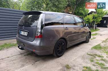 Минивэн Mitsubishi Grandis 2008 в 