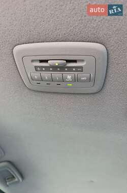 Минивэн Mitsubishi Grandis 2008 в 