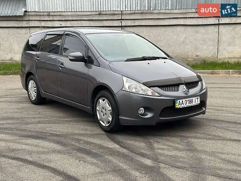 Mitsubishi Grandis 2008