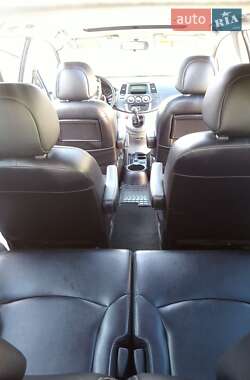 Мінівен Mitsubishi Grandis 2010 в 