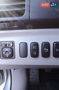 Мінівен Mitsubishi Grandis 2010 в 