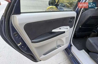 Минивэн Mitsubishi Grandis 2006 в 