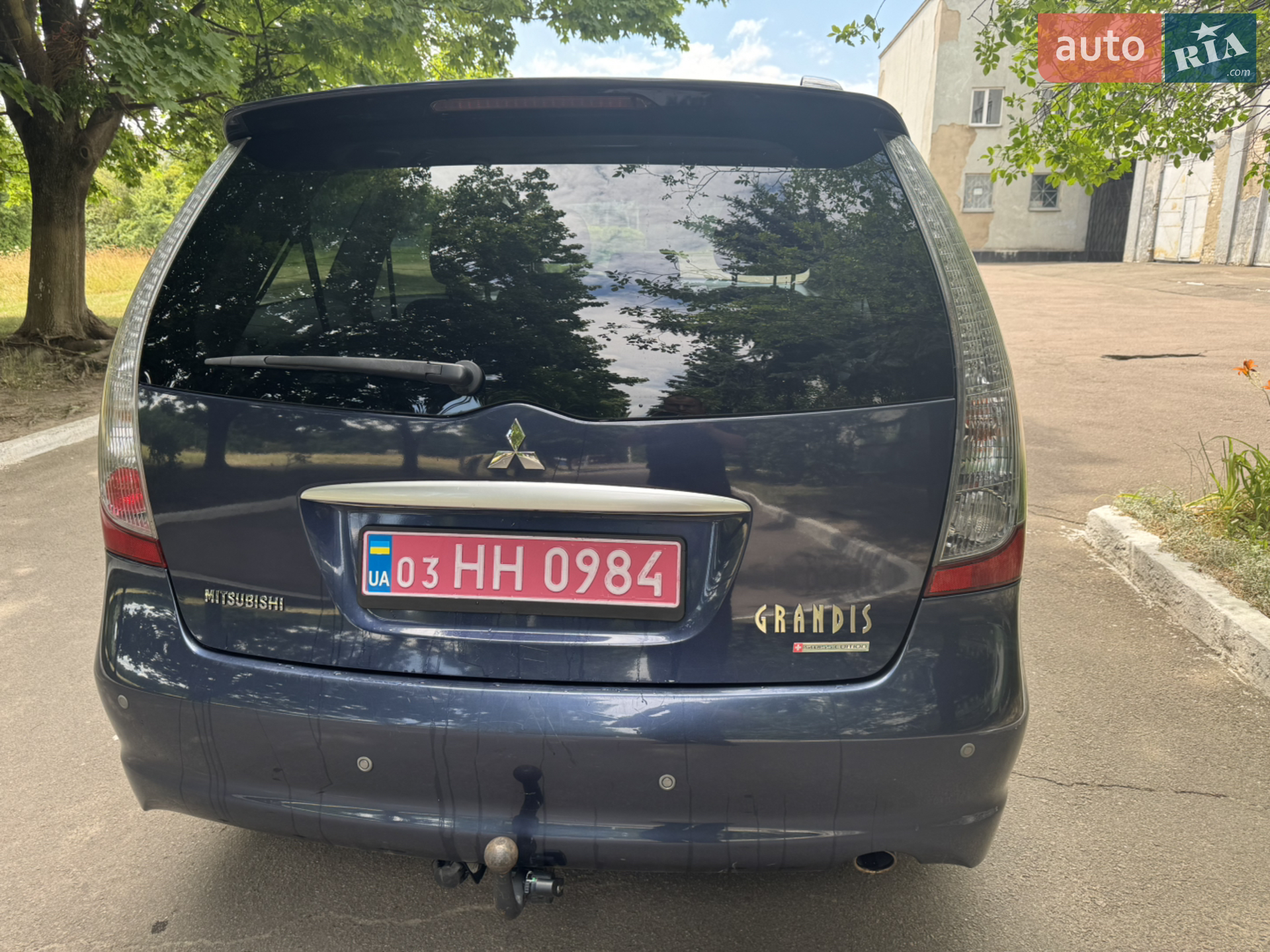 2010 Mitsubishi Grandis - мініатюра 9