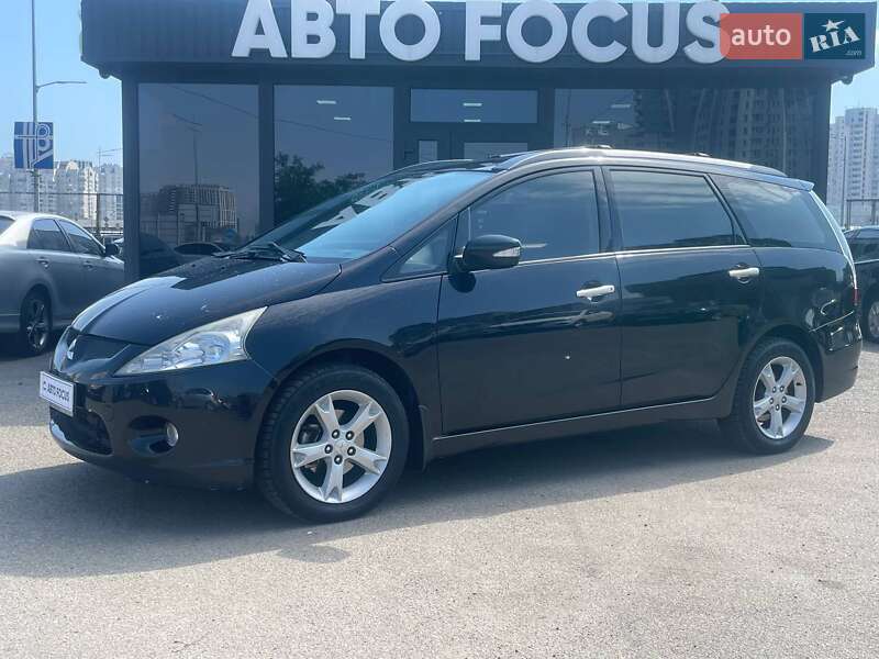 Минивэн Mitsubishi Grandis 2008 в Киеве