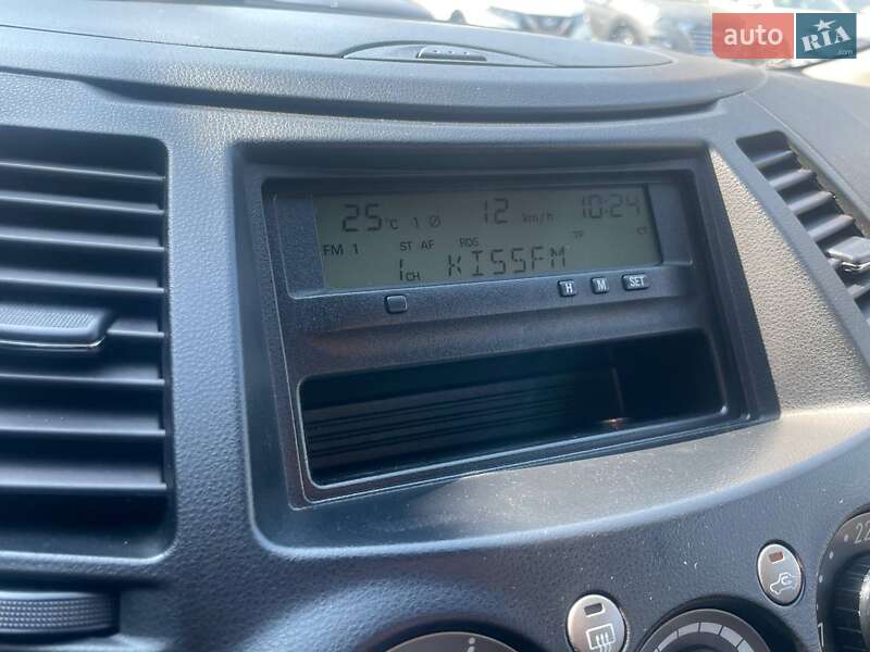 Минивэн Mitsubishi Grandis 2008 в Киеве