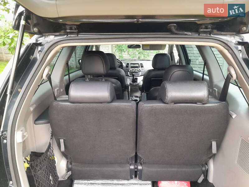 Минивэн Mitsubishi Grandis 2007 в Ровно