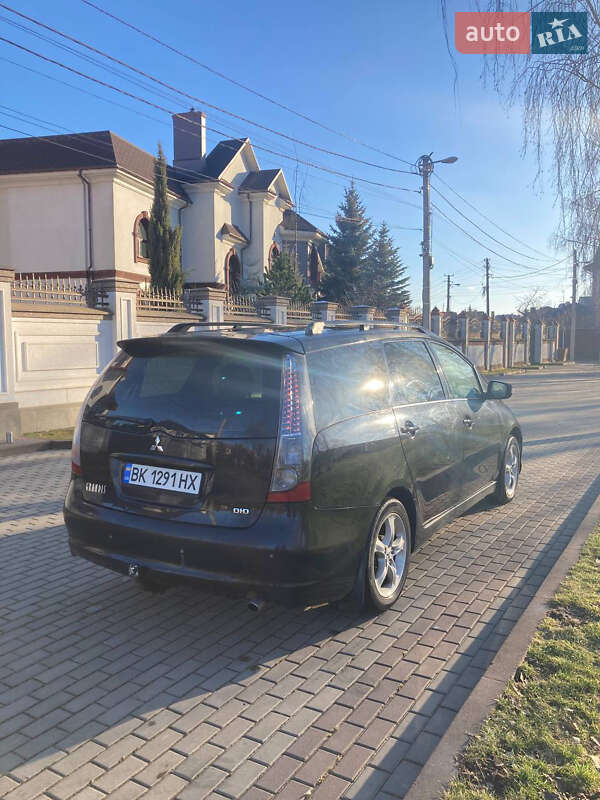 Минивэн Mitsubishi Grandis 2005 в Ровно