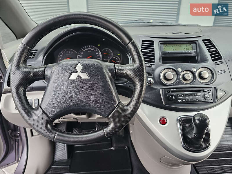 Мінівен Mitsubishi Grandis 2006 в Хмельницькому