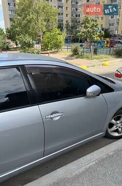 Мінівен Mitsubishi Grandis 2006 в 