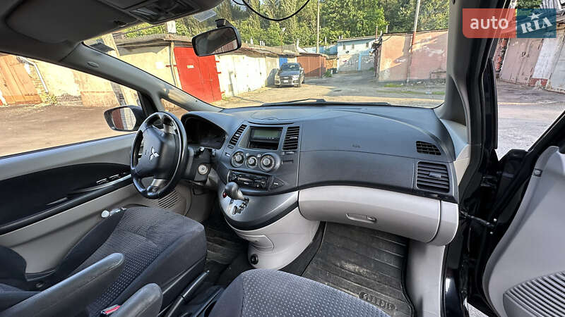 Минивэн Mitsubishi Grandis 2007 в Киеве