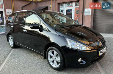 Мінівен Mitsubishi Grandis 2008 в Южноукраїнську