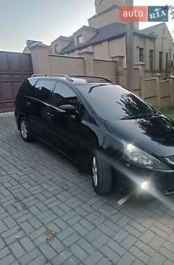 Мінівен Mitsubishi Grandis 2005 в 