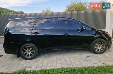 Минивэн Mitsubishi Grandis 2007 в Ужгороде