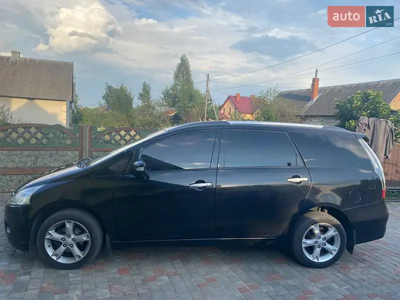 Mitsubishi Grandis