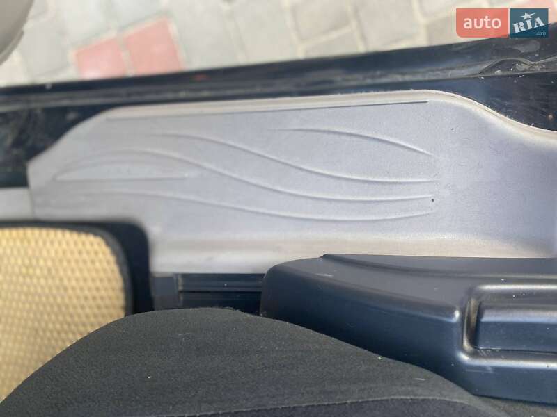 Минивэн Mitsubishi Grandis 2008 в Львове