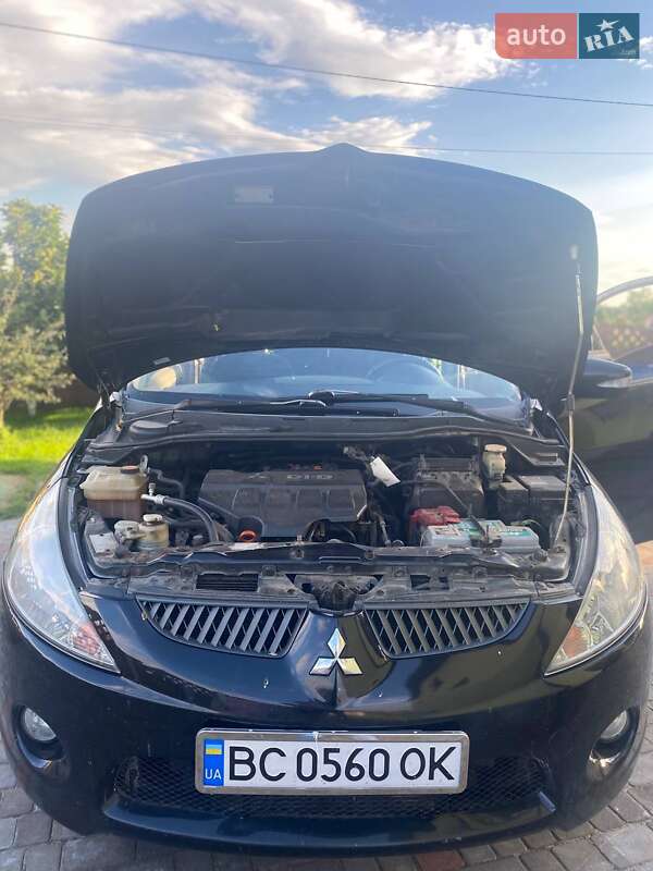 Минивэн Mitsubishi Grandis 2008 в Львове