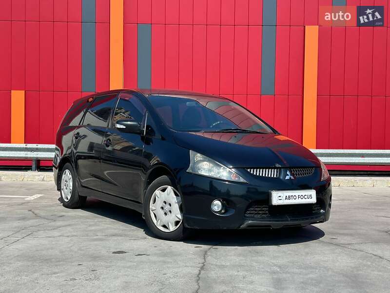 Mitsubishi Grandis 2007
