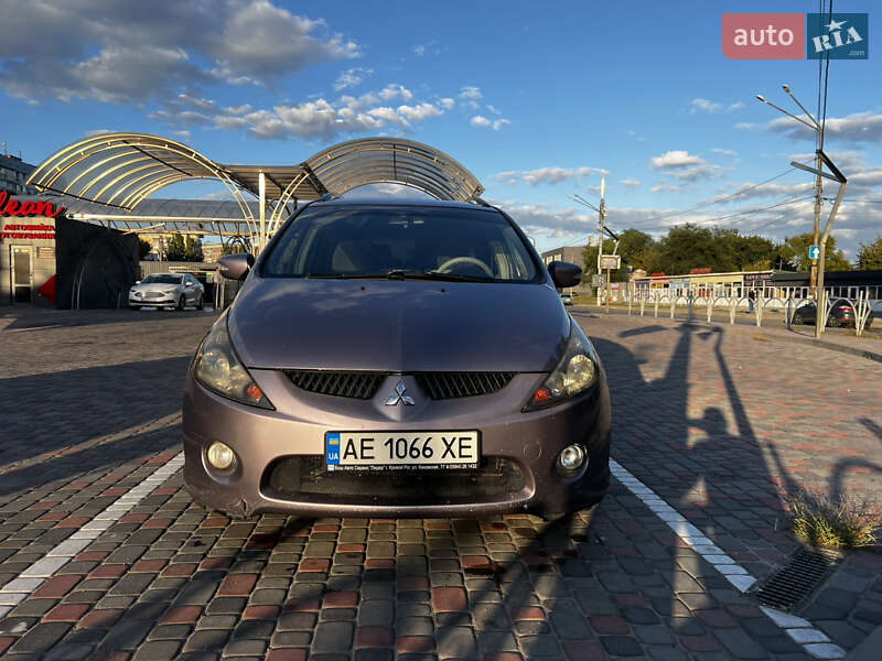 Минивэн Mitsubishi Grandis 2004 в Днепре фото Минивэн Mitsubishi Grandis 2004 в Днепре