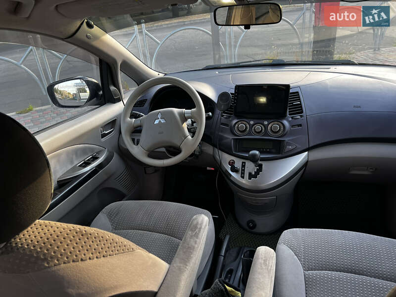 Минивэн Mitsubishi Grandis 2004 в Днепре фото 11 Минивэн Mitsubishi Grandis 2004 в Днепре