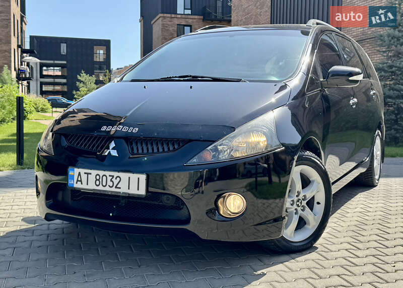 Мінівен Mitsubishi Grandis 2007 в Івано-Франківську