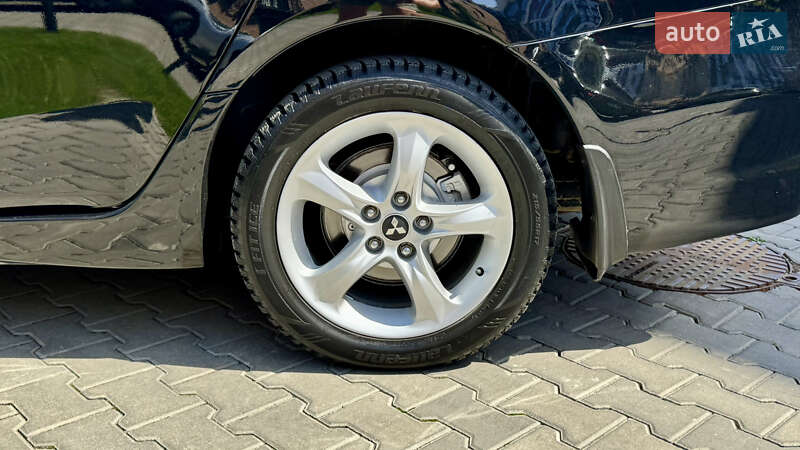 Мінівен Mitsubishi Grandis 2007 в Івано-Франківську