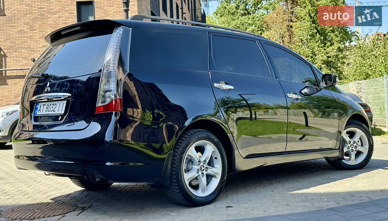 Мінівен Mitsubishi Grandis 2007 в Івано-Франківську