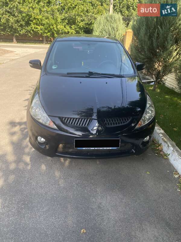 Mitsubishi Grandis 2008