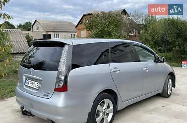 Минивэн Mitsubishi Grandis 2007 в 