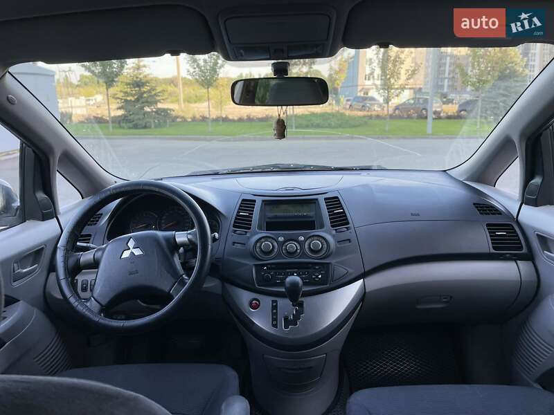 Минивэн Mitsubishi Grandis 2006 в Днепре