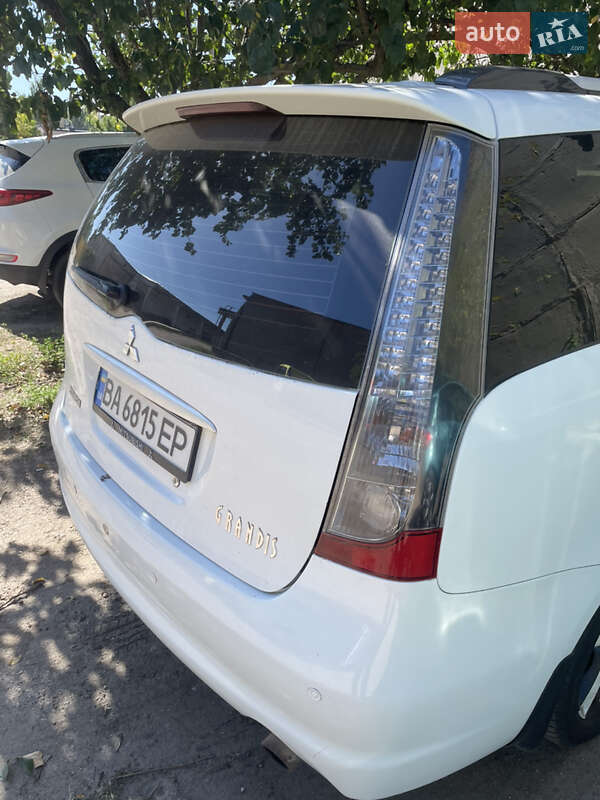 Мінівен Mitsubishi Grandis 2008 в Кропивницькому фото 17 Мінівен Mitsubishi Grandis 2008 в Кропивницькому