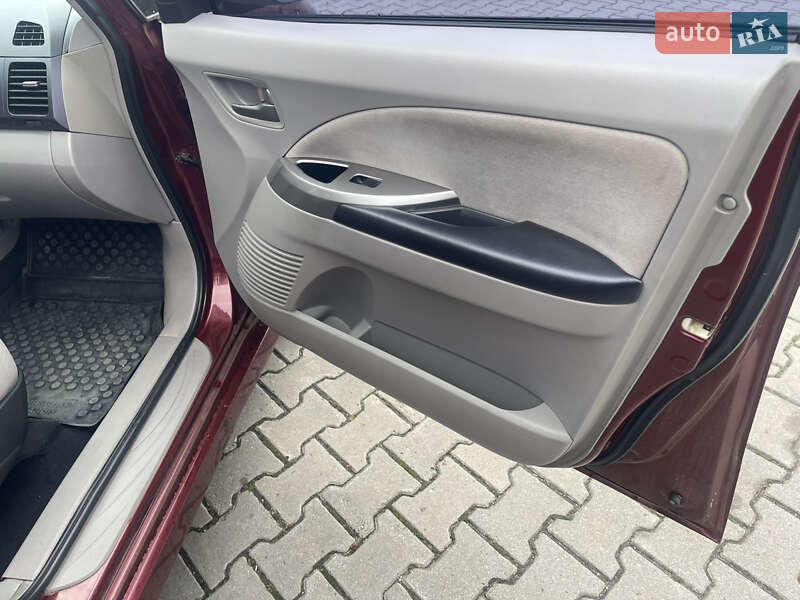 Мінівен Mitsubishi Grandis 2005 в Хмельницькому фото 11 Мінівен Mitsubishi Grandis 2005 в Хмельницькому